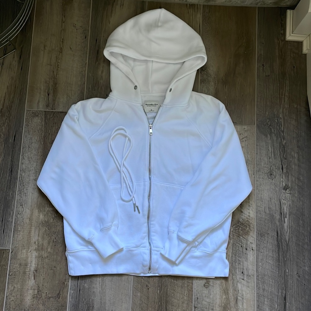 Abercrombie and fitch zip up size xs